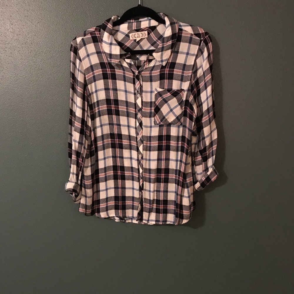Relaxed flannel top